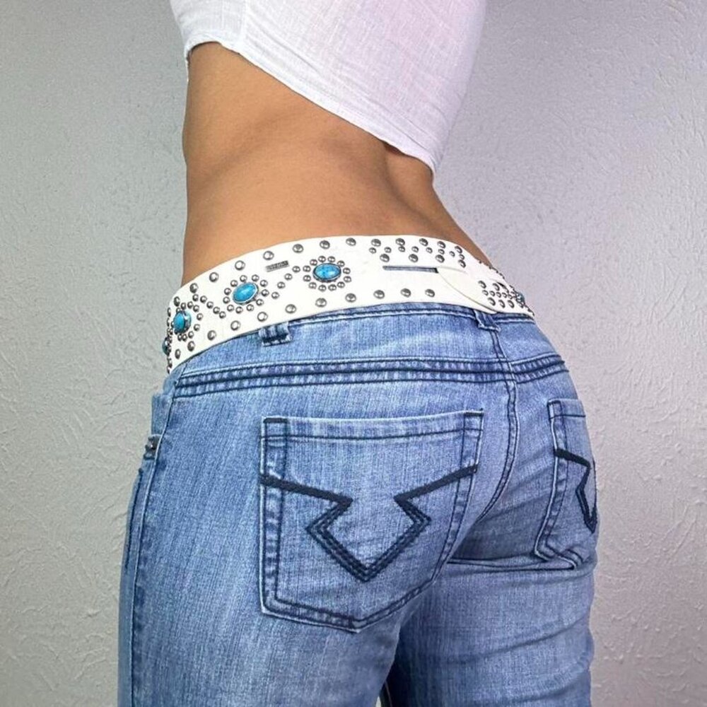 Y2k GUESS LEATHER TURQUOISE STUDDED BELT